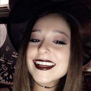 Meet your Posher, Marissa